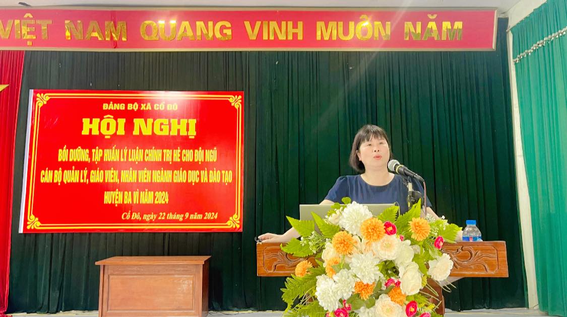 Chiều ngày 22/9/2024. Đảng bộ xã Cổ Đô tổ chức hội nghị bồi dưỡng, tập huấn lý luận chính trị hè cho đội ngũ cán bộ quản lý, giáo viên, nhân viên ngành giáo dục năm 2024.